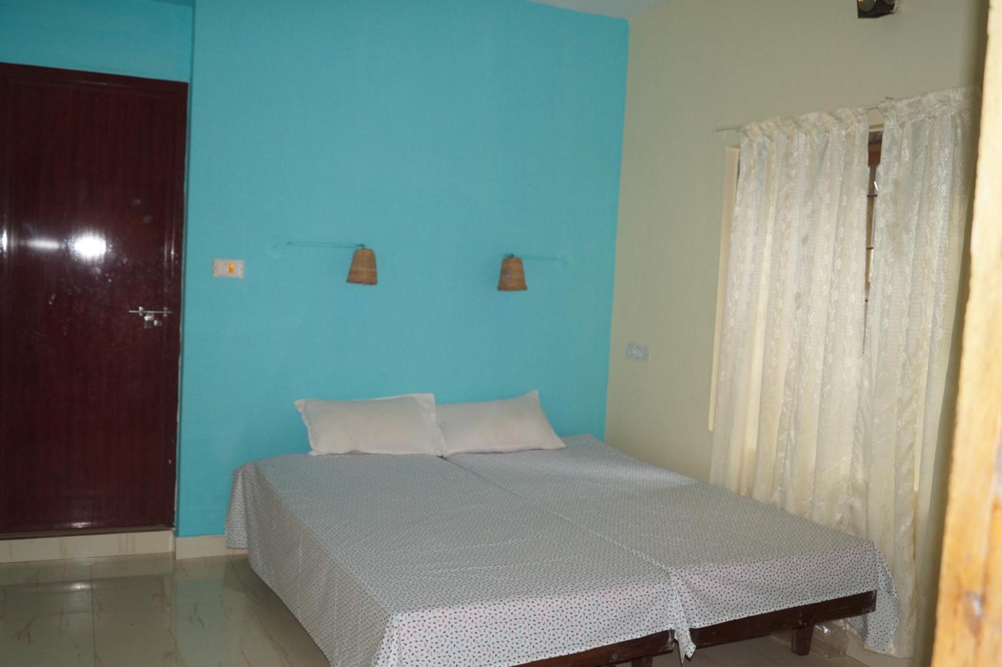Jungleparadiso Homestay Thekkady Exterior photo